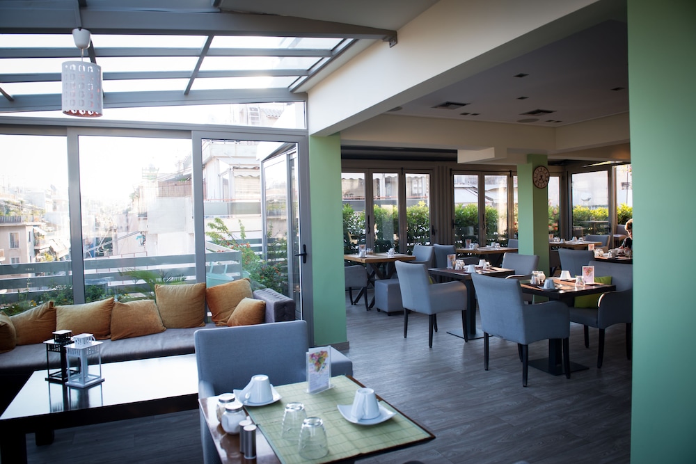 athens way pop art hotel