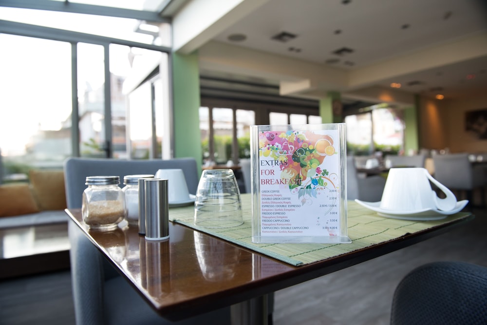 athens way pop art hotel