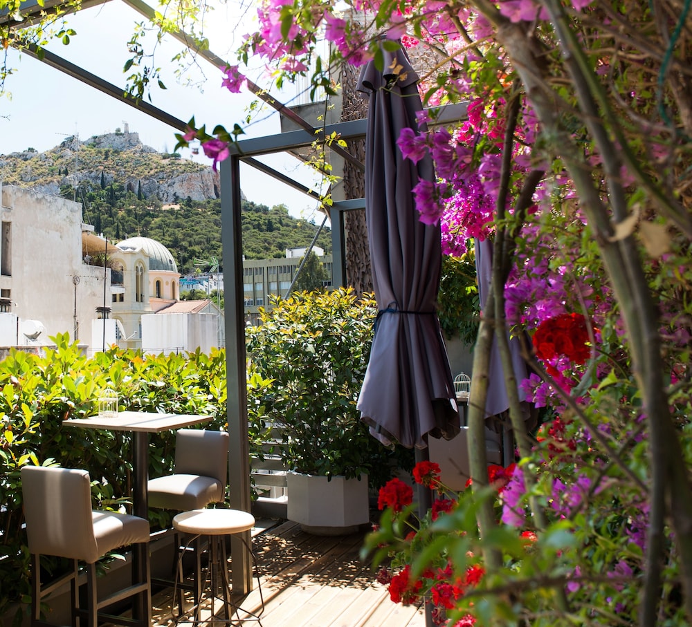 athens way pop art hotel