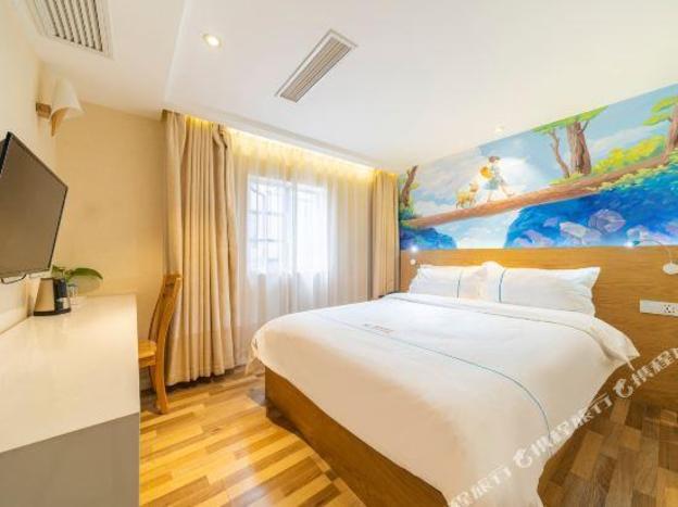 jinglai hotel shanghai peoples square nanjing road pedestrian street