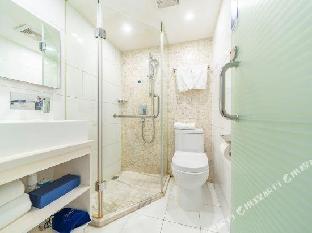 jinglai hotel shanghai peoples square nanjing road pedestrian street