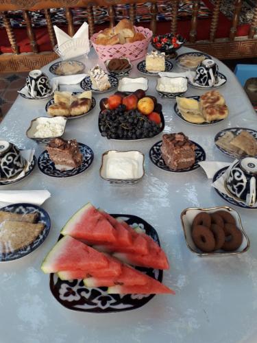 parivash guest house