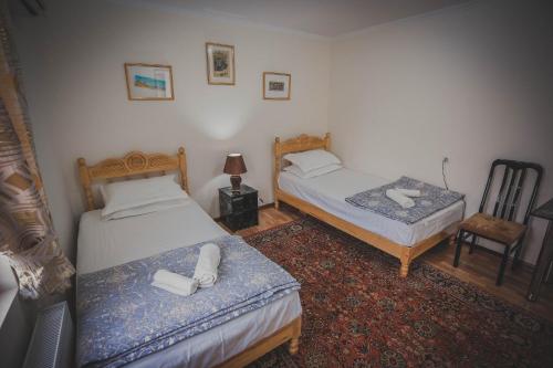 parivash guest house