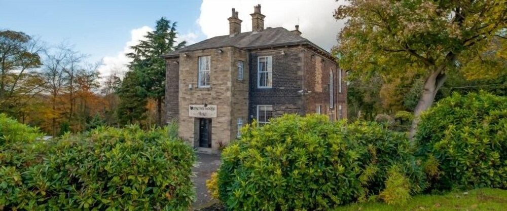 gomersal lodge hotel
