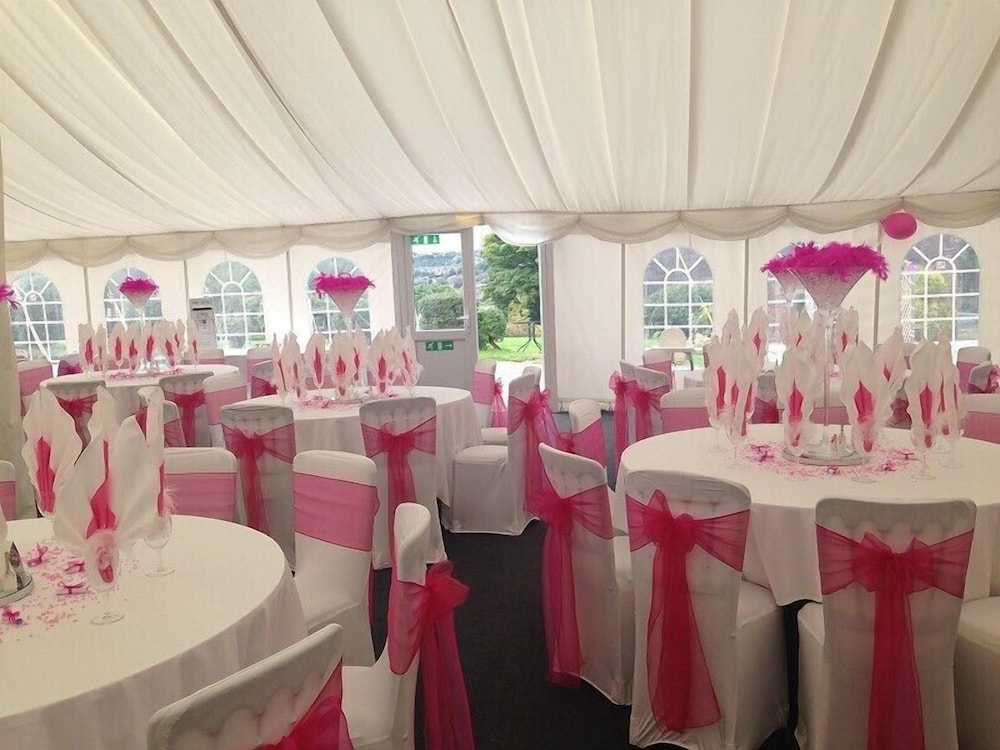 gomersal lodge hotel
