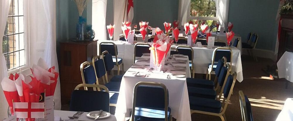 gomersal lodge hotel