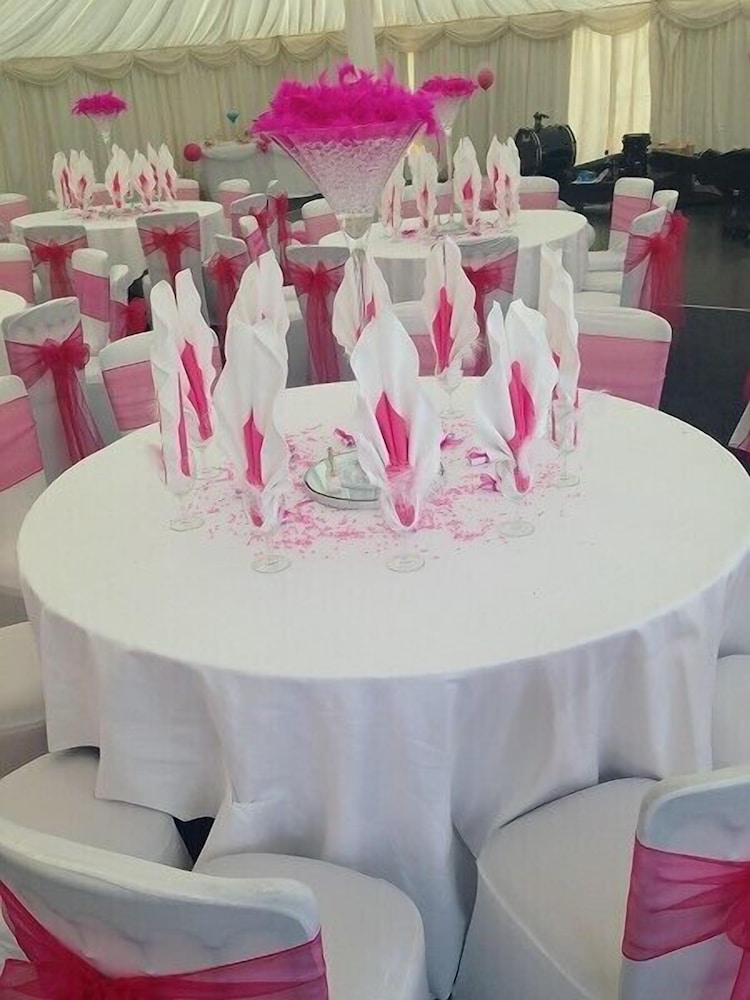 gomersal lodge hotel