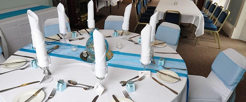 gomersal lodge hotel