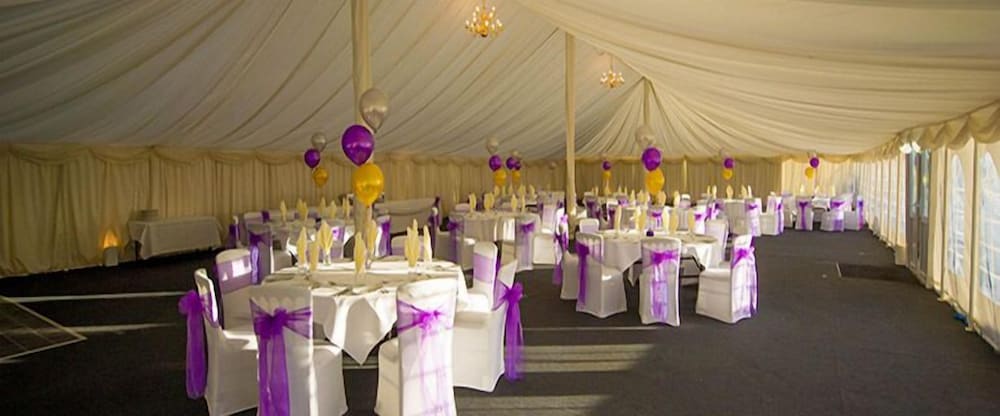 gomersal lodge hotel