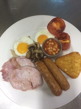 gomersal lodge hotel