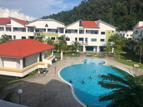 walking distance to the beach pangkor