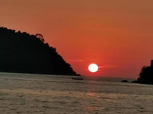 walking distance to the beach pangkor