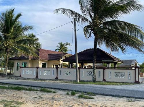 fariss homestay and resort