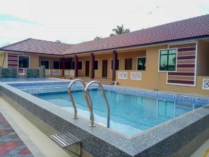 fariss homestay and resort