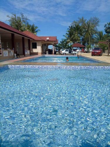 fariss homestay and resort