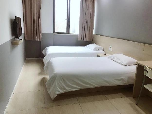 hi inn shanghai songjiang happy valley