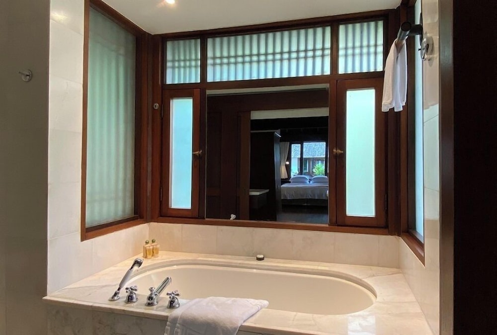 saujana private villas