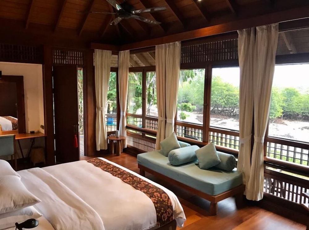 saujana private villas