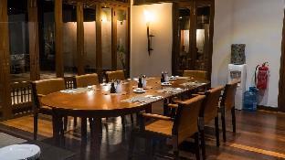 saujana private villas