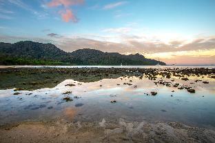 saujana private villas