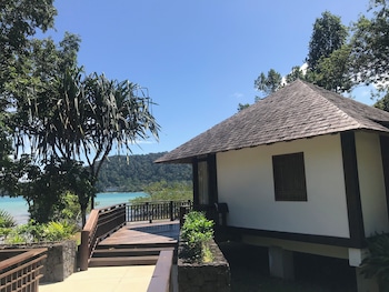 saujana private villas