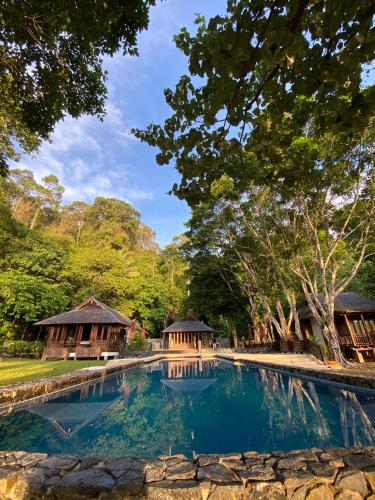 saujana private villas