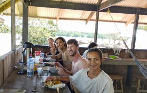 hospedaje y tours reina arriera amazonas colombia