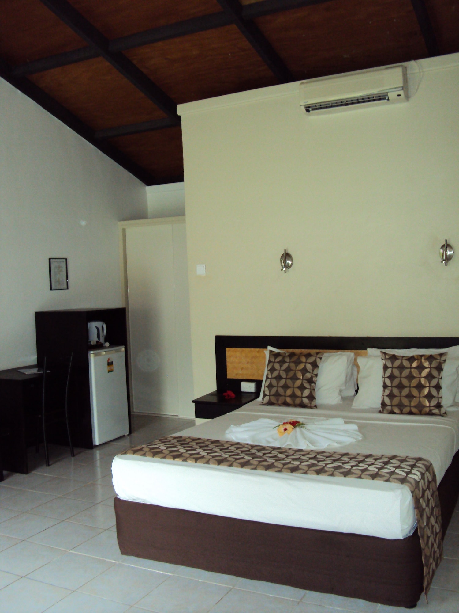 geckos resort