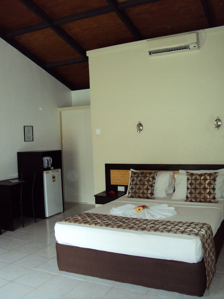 geckos resort