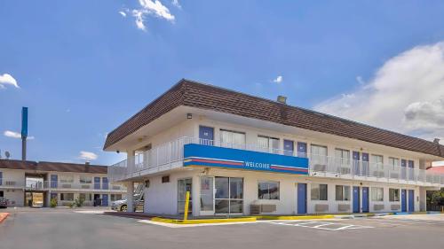 Motel 6 Santa Rosa, Nm,Guadalupe County>>Guadalupe,2 star