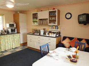 Little Bullocks Farm,Elsenham>>Bishop's Stortford,4 star