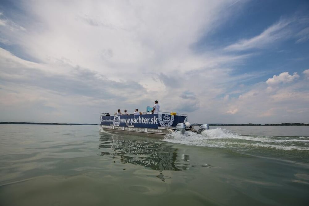 yachter club modra cajka