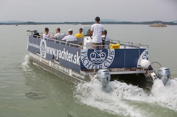 yachter club modra cajka