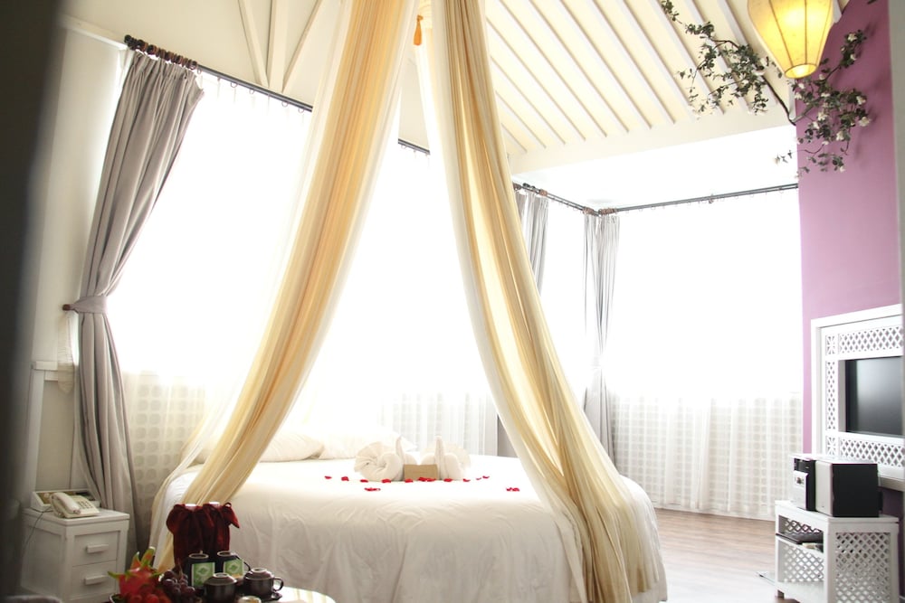orchid hotel
