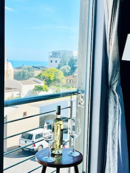 caline vip apartments beach close