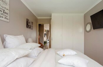 caline vip apartments beach close