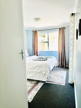 caline vip apartments beach close