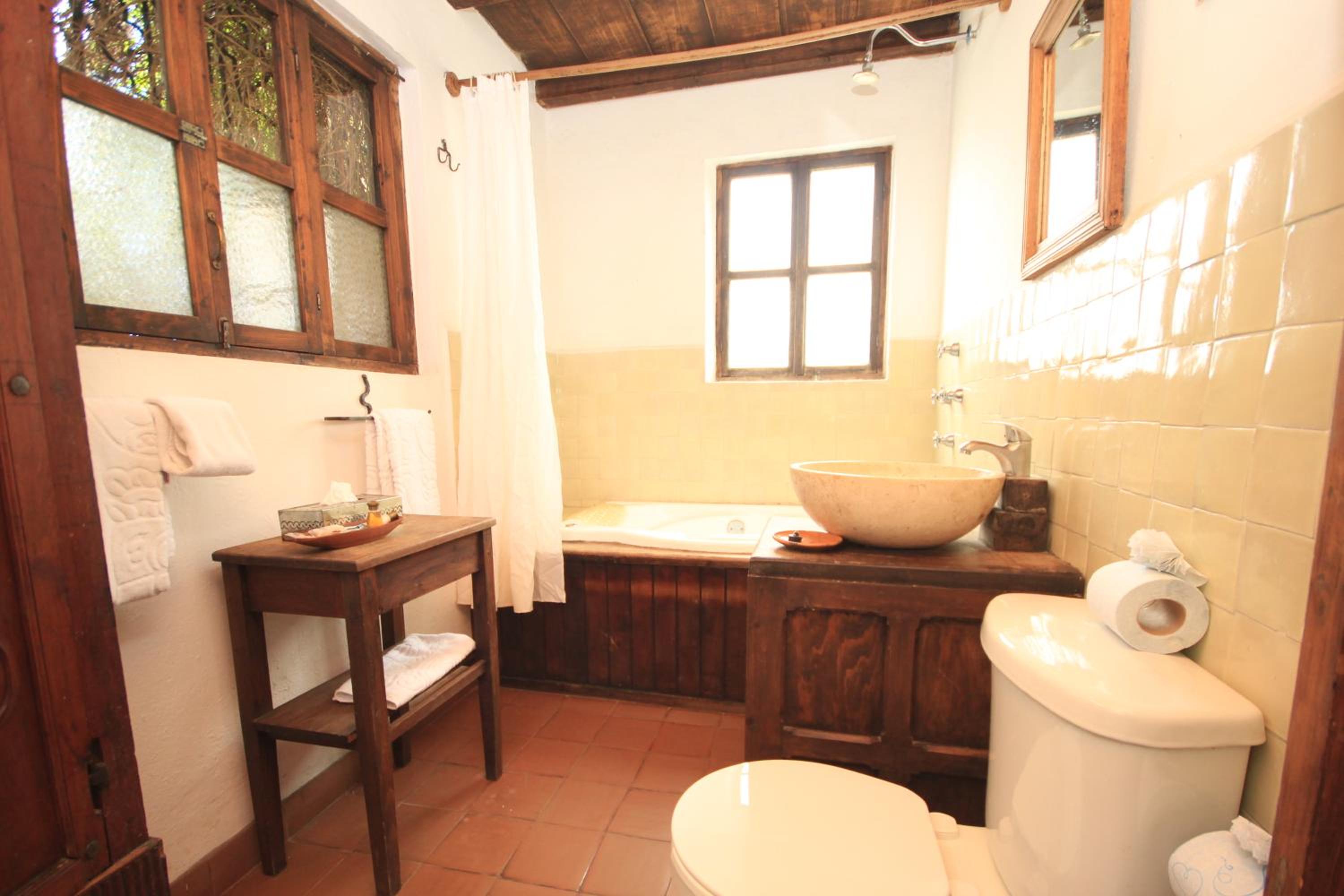 Hotel Na Bolom,Near Na Bolom Cultural Museum,3 star