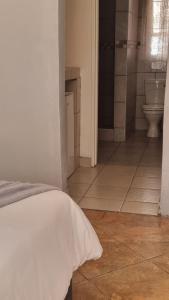 stay home airport lodge