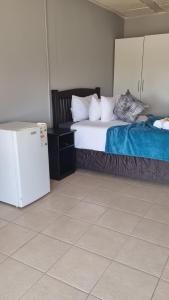 stay home airport lodge