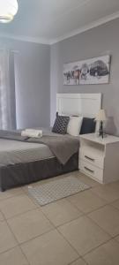 stay home airport lodge