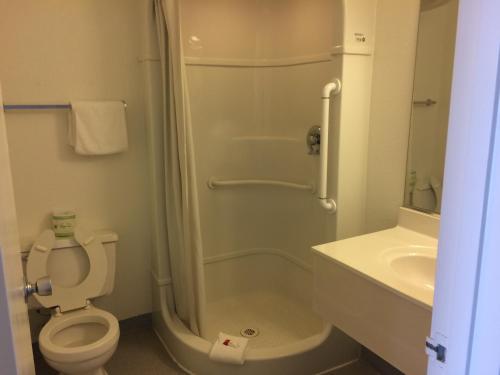 travelodge by wyndham raton