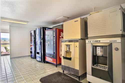 travelodge by wyndham raton