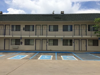 travelodge by wyndham raton