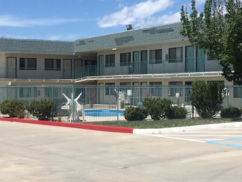 Travelodge By Wyndham Raton,New Mexico>>Raton,2 star