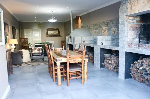 the vintage crane guesthouse