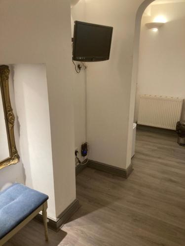 abingdon lodge and suit