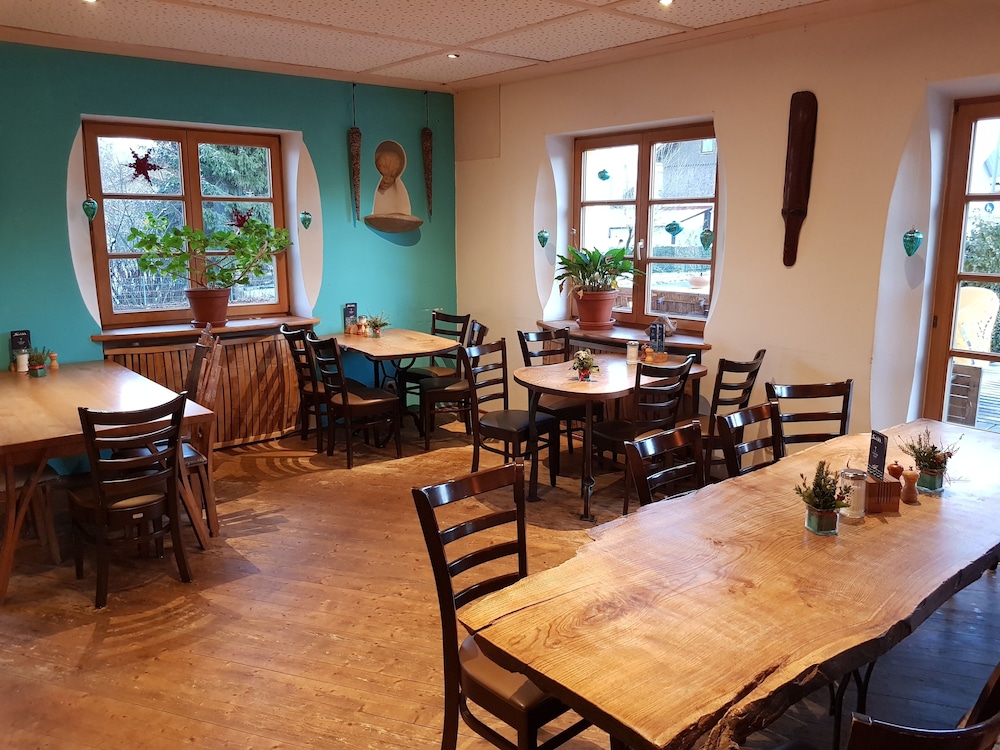 schiff bihlerdorf hostel