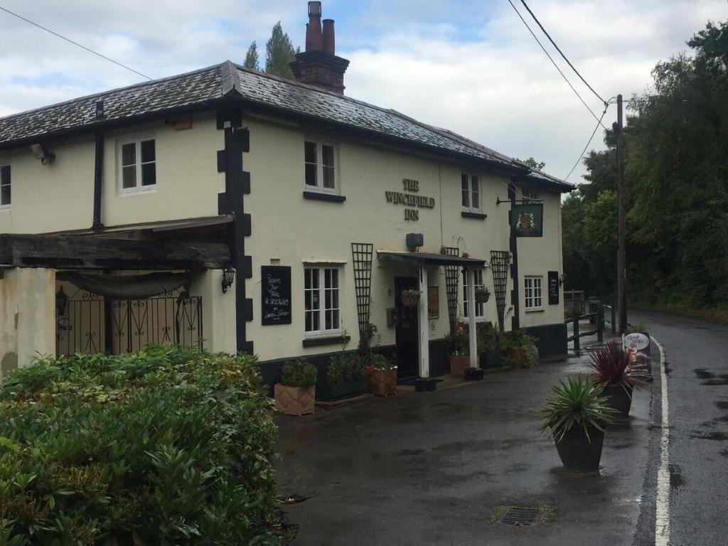 the winchfield inn