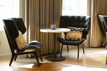 The Lloyd Stamford, Tapestry Collection By Hilton,Fairfield County>>Fairfield,4 star